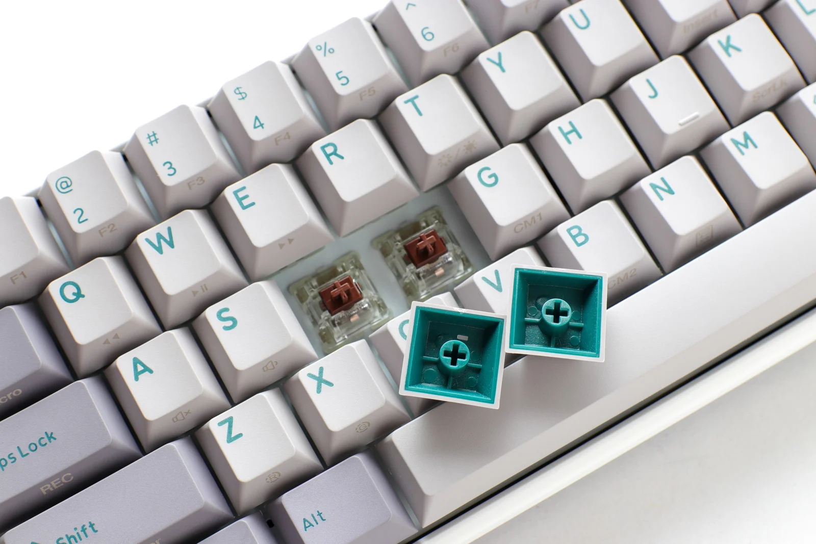 Ducky One 3 65% Mist Grey mehāniskā tastatūra attēls 4