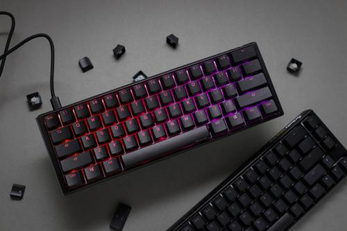 Ducky One 3 60% klaviatuur (must) — foto